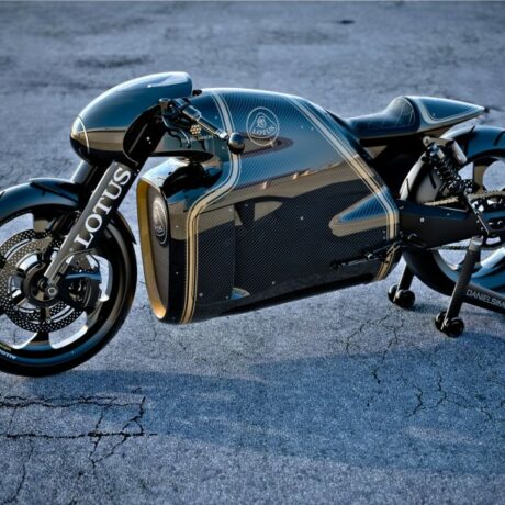 Lotus C-01