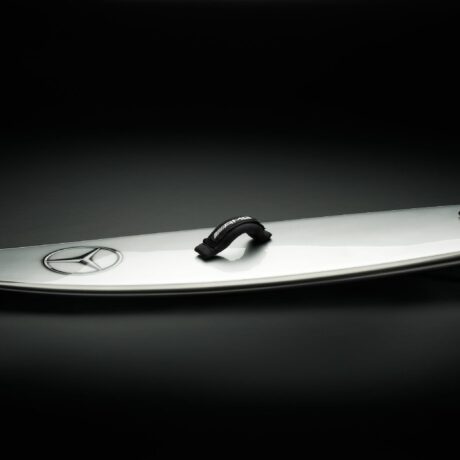 Surf Mercedes-Benz